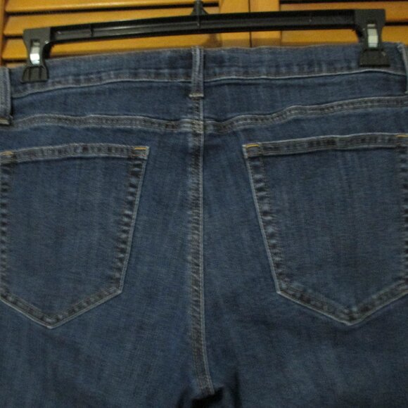 Gap jeans Classic Straight blue denim with stretch like new size 12 - Picture 5 of 6